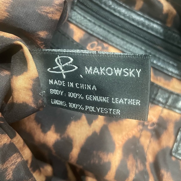 Makowsky Black leather purse - Picture 6 of 7